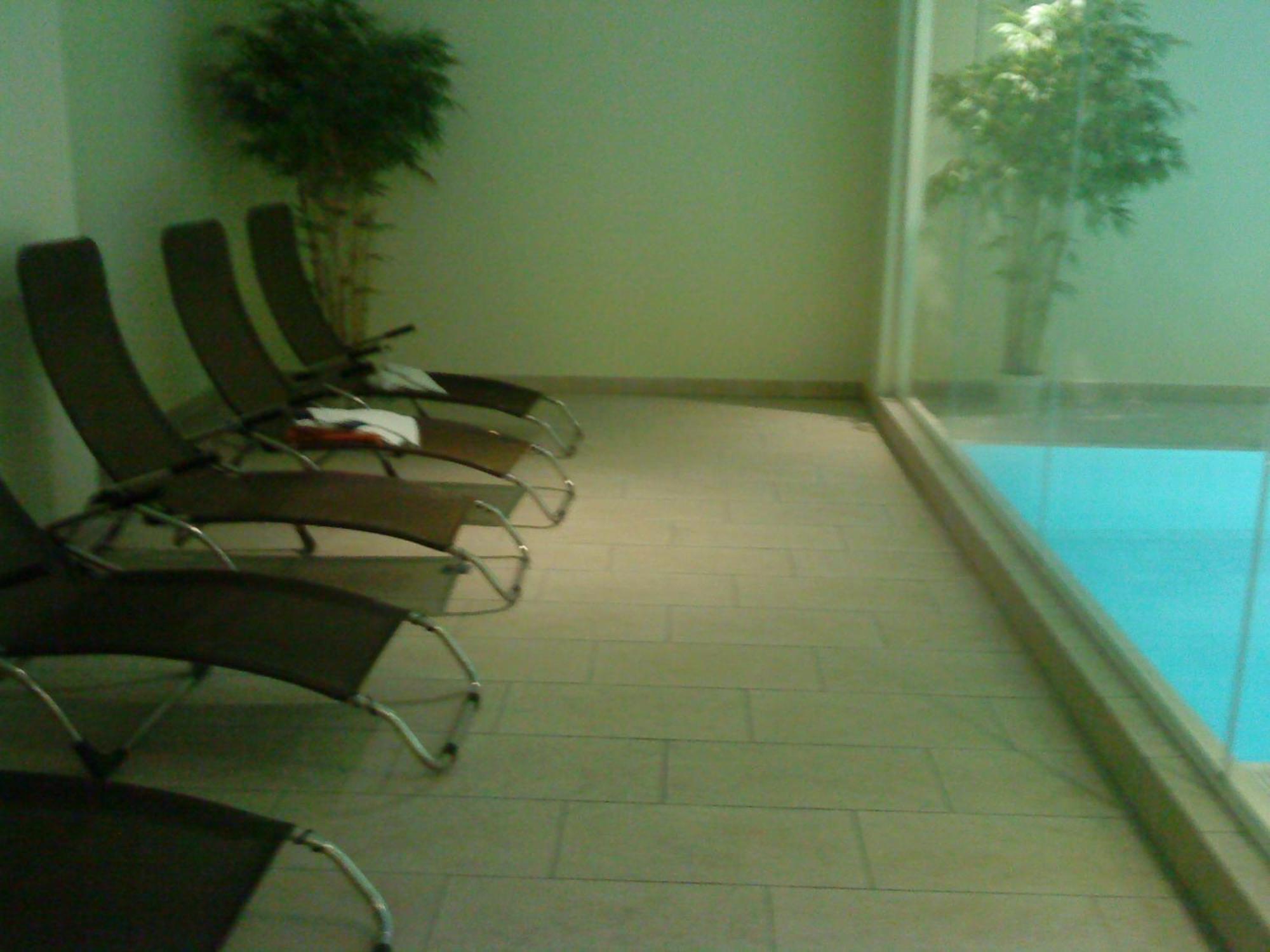 Modernes Appartment, 3 Gehminuten Zum Strand, Pool+Sauna Zempin Esterno foto